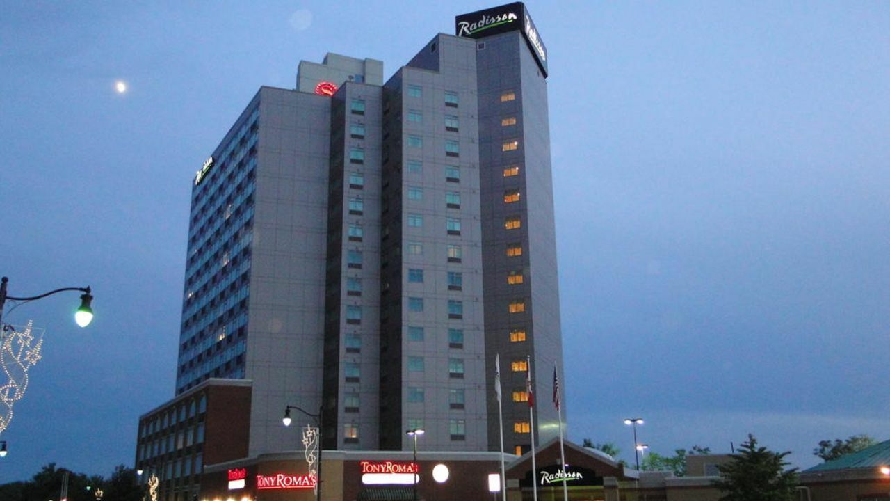 Radisson Hotel & Suites Fallsview Niagara Falls Ngoại thất bức ảnh